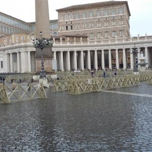 Petersplatz im Regen