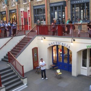 "Luciano Pavarotti" in Covent Garden