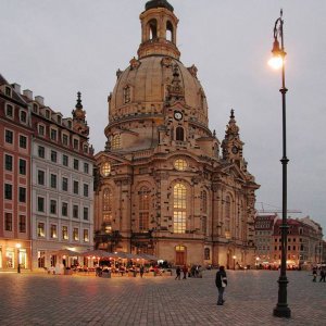 Dresden Frauenkirche abends